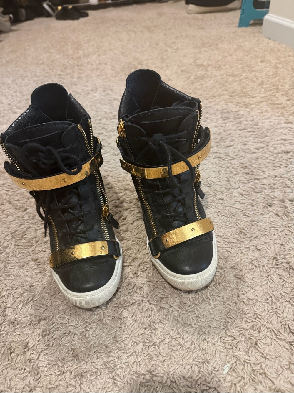 Giuseppe Zanotti Black Wedge High-Top Sneakers with Gold Hardware - Picture 3 of 3